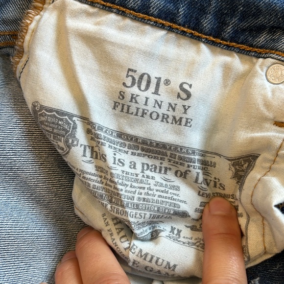 Levi’s 501 Jeans - Picture 4 of 6